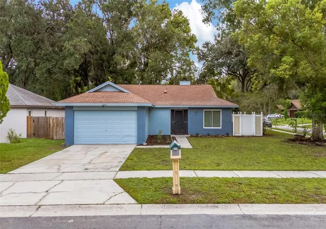 Photo 1 of Sale Pending at 17717 Cranbrook Dr, Lutz, FL 33549 | MLS# TB8538365 | Listing updated on 2026-09-04