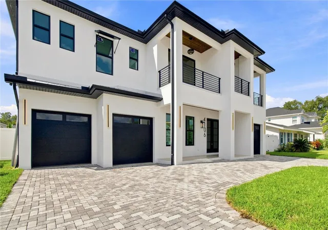 Photo 2 of Single family home for sale at 4106 W Neptune St, Tampa, FL 33629 | MLS# TB8538369 | Listing updated on 2026-10-20