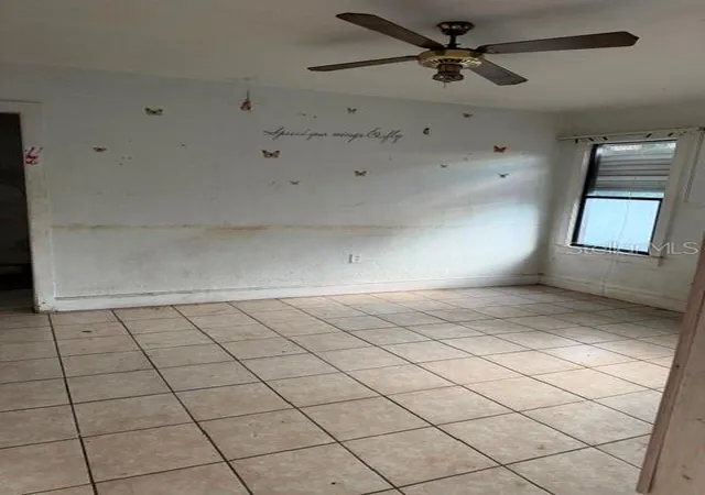 Photo 3 of Single family home for sale at 1607 Center St, Leesburg, FL 34748 | MLS# O6433139 | Listing updated on 2026-08-13