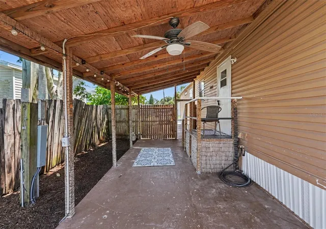 4th image of 739 Driftwood Ln, Tarpon Springs, FL 34689 | MLS# TB8538377