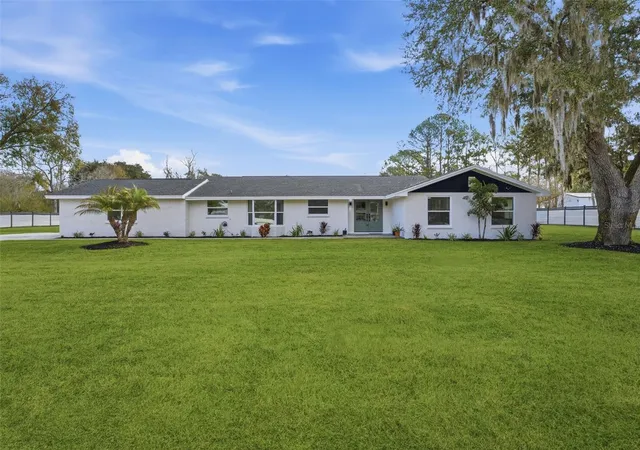 Photo 3 of Single family home for sale at 2338 Meadowbrook Dr, Lutz, FL 33558 | MLS# TB8538382 | Listing updated on 2026-09-16