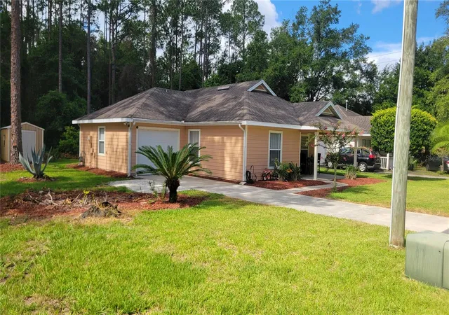 2nd image of 1517 Ne 40th Pl, Gainesville, FL 32609 | MLS# GC542702