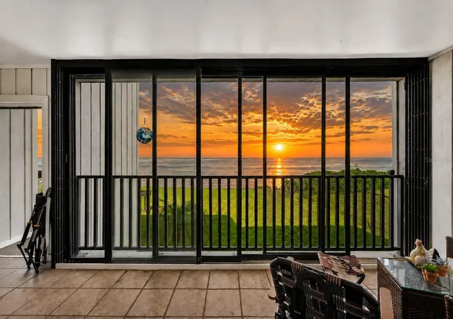 Listing Photo 2 - Condo for sale in building located at 828 Bahia Del Sol Dr, RUSKIN, FL 33570 - Unit #59