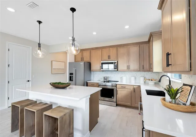 Photo 4 of Sale Pending at 2132 Branched Oak Rd, Saint Cloud, FL 34771 | MLS# O6433145 | Listing updated on 2026-09-29