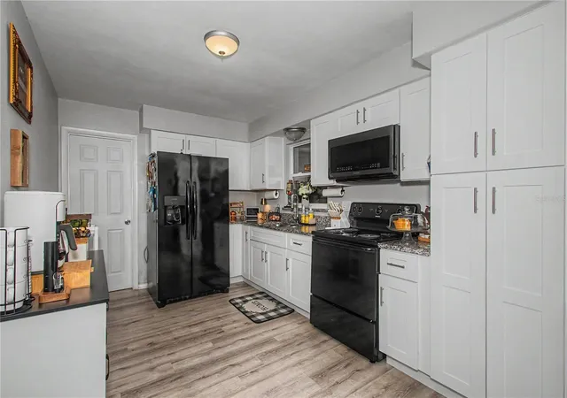 2nd image of 20260 Sw 80th Pl Rd, Dunnellon, FL 34431 | MLS# OM730295