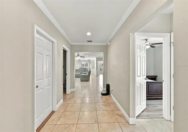 Photo 4 of Single family home for sale at 232 Clayton St, Brandon, FL 33511 | MLS# TB8538395 | Listing updated on 2026-10-04