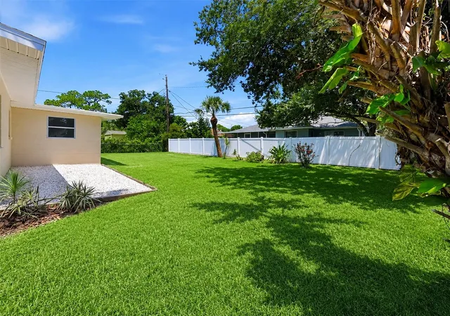 30th image of 228 Stanford Rd, Venice, FL 34293 | MLS# A4702853