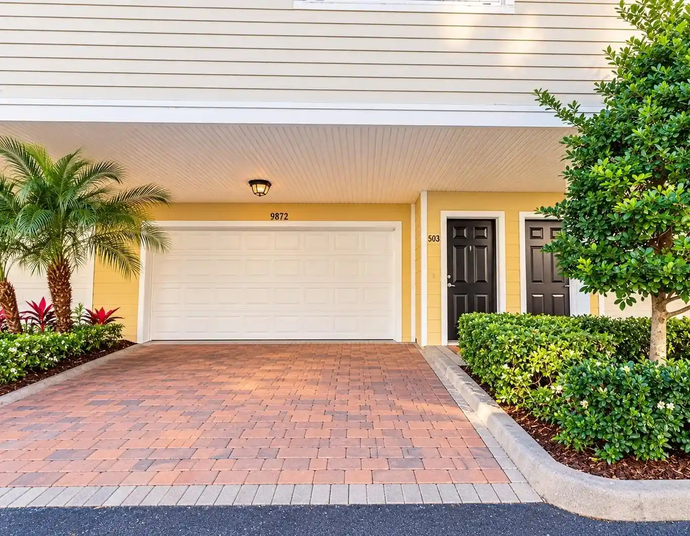 Listing Photo 1 - Condo for sale in 9872 Mdw Field Cir located at 9872 Mdw Field Cir, TAMPA, FL 33626 - Unit #503