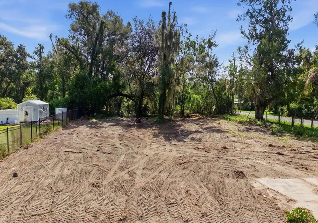 3rd image of 39211 Jarvis St, Dade City, FL 33523 | MLS# TB8538411