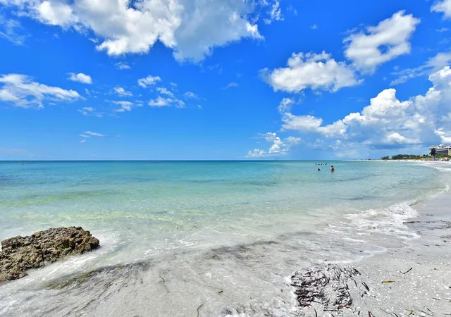 4th image of 170 Roosevelt Dr #17, Sarasota, FL 34236 | MLS# A4702856