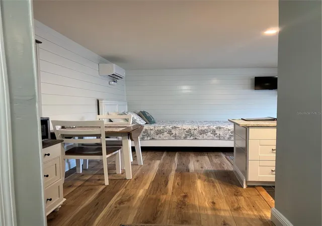 5th image of 170 Roosevelt Dr #17, Sarasota, FL 34236 | MLS# A4702856