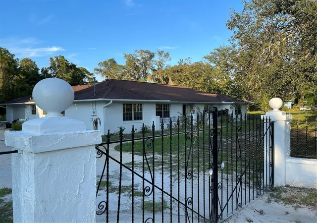 2nd image of 230 Bay Meadow Rd, Longwood, FL 32750 | MLS# O6433179