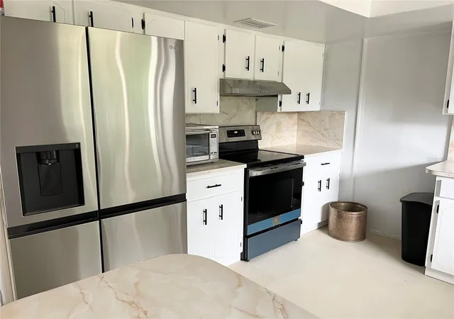 4th image of 230 Bay Meadow Rd, Longwood, FL 32750 | MLS# O6433179