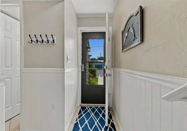 2nd image of 65 Beach Ln #N, Crystal River, FL 34429 | MLS# OM730303