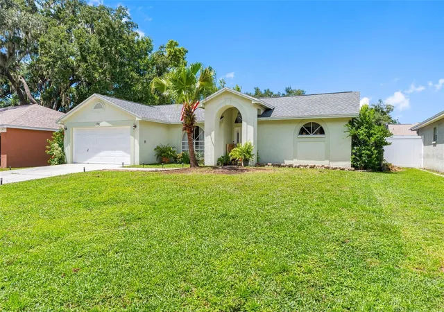 2nd image of 1742 Staysail Dr, Valrico, FL 33594 | MLS# TB8538423