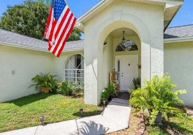 4th image of 1742 Staysail Dr, Valrico, FL 33594 | MLS# TB8538423