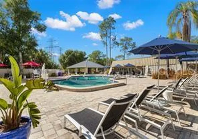 2nd image of 219 Palmetto Ct, OLDSMAR, FL 34677