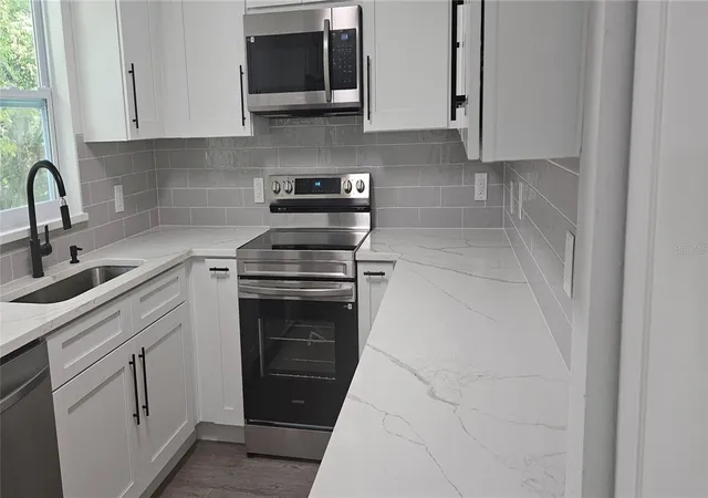 Photo 3 of Single family home for sale at 501 Loomis Trl, Daytona Beach, FL 32114 | MLS# V4950703 | Listing updated on 2026-10-08