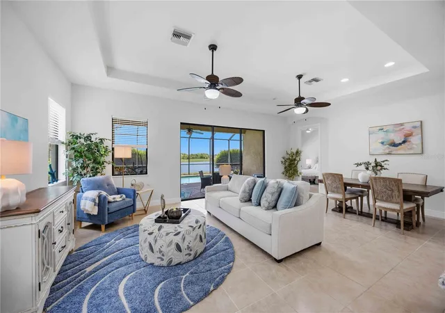 Photo 3 of Single family home for sale at 23781 Waverly Cir, Venice, FL 34293 | MLS# D6148388 | Listing updated on 2026-09-03