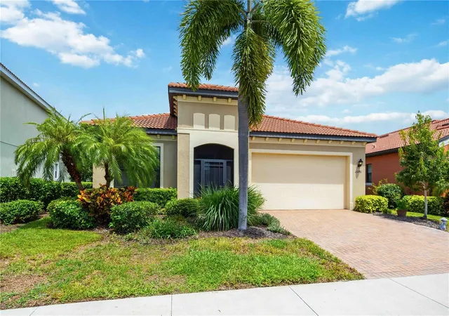 Photo 1 of Single family home for sale at 23781 Waverly Cir, Venice, FL 34293 | MLS# D6148388 | Listing updated on 2026-09-03