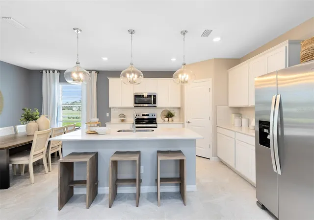 Photo 4 of Sale Pending at 5052 Shrub Leaf Aly, Saint Cloud, FL 34771 | MLS# O6433213 | Listing updated on 2026-08-14