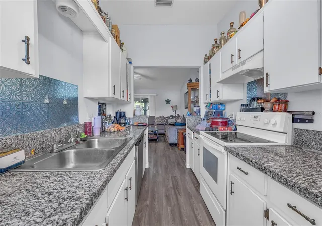 Listing Photo 2 - Condo for sale in building located at 3567 SW 158th Ln, OCALA, FL 34473 - Unit #