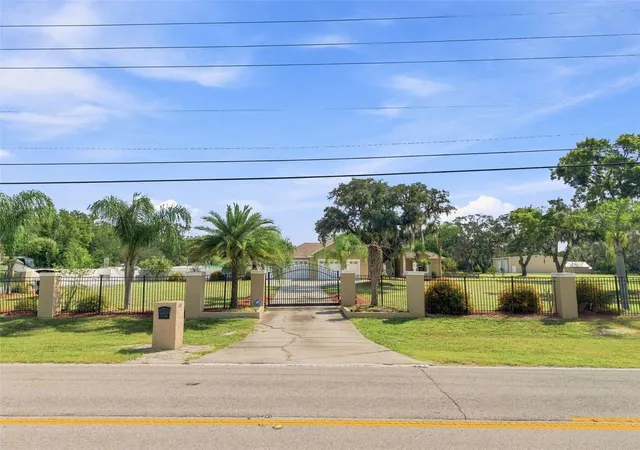 2nd image of 11302 Osceola Dr, New Port Richey, FL 34654 | MLS# W7888554