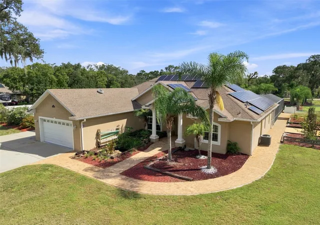 3rd image of 11302 Osceola Dr, New Port Richey, FL 34654 | MLS# W7888554