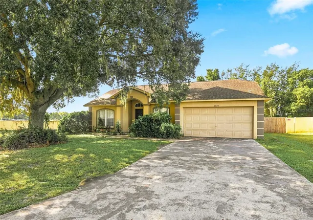 Photo 2 of Single family home for sale at 1593 Watson Oaks Ct, Lakeland, FL 33809 | MLS# O6433224 | Listing updated on 2026-09-05