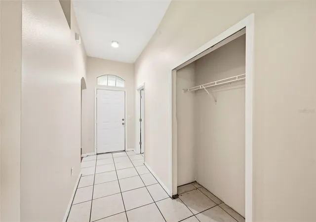 Photo 4 of Single family home for sale at 1593 Watson Oaks Ct, Lakeland, FL 33809 | MLS# O6433224 | Listing updated on 2026-09-05