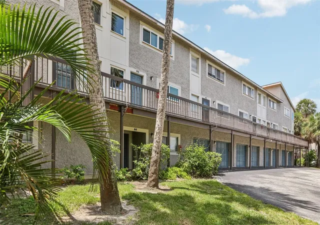 3rd image of 6325 Newtown Cir #25B2, Tampa, FL 33615 | MLS# TB8538473
