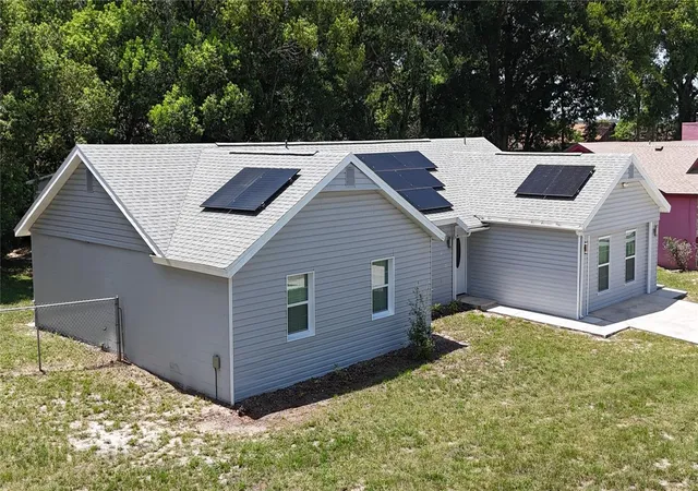 3rd image of 6120 Centennial Dr, Orlando, FL 32808 | MLS# S5155553