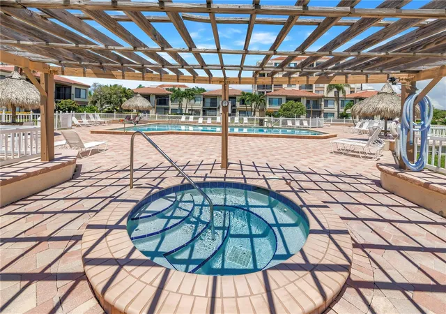 4th image of 6269 Palma Del Mar Blvd S #508, Saint Petersburg, FL 33715 | MLS# TB8538488