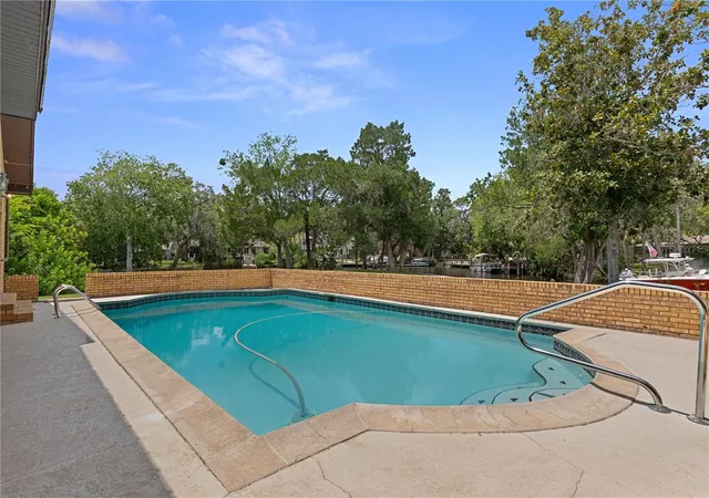 Photo 4 of Single family home for sale at 11649 W Clubview Dr, Homosassa, FL 34448 | MLS# OM730318 | Listing updated on 2026-10-30