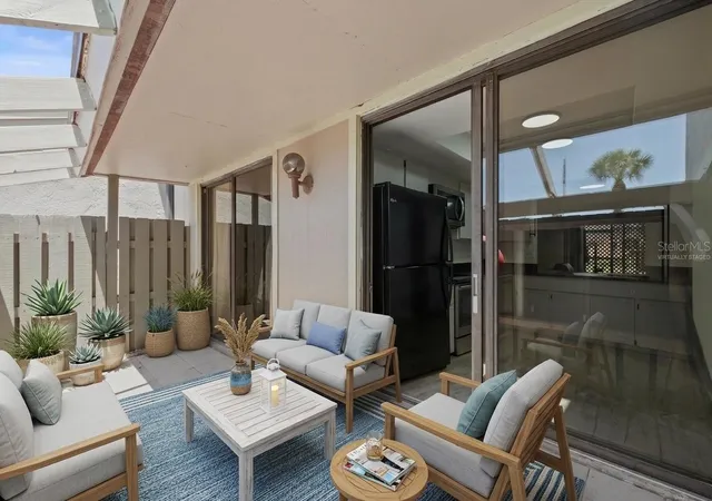 Photo 3 of Condo for sale at 5785 Summer Side Ln #4A, Sarasota, FL 34231 | MLS# A4702878 | Listing updated on 2026-09-12
