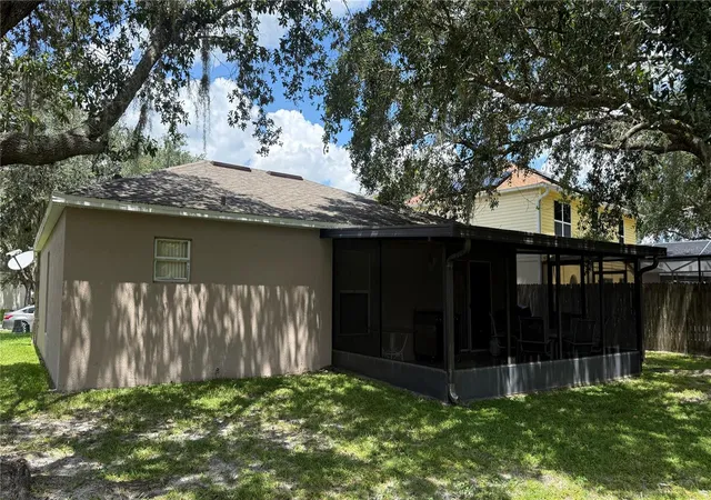Photo 4 of Single family home for sale at 3242 Erskine Dr, Orlando, FL 32825 | MLS# O6433243 | Listing updated on 2026-10-03
