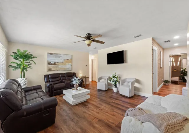 image of 1721 S Jefferson Ave, Clearwater, FL 33756 | MLS# TB8538509