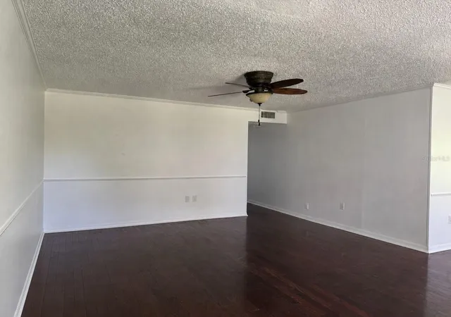 2nd image of 350 79th Ave N #102, Saint Petersburg, FL 33702 | MLS# TB8538513