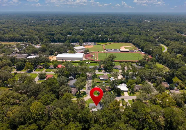 2nd image of 8114 Sw 12th Pl, Gainesville, FL 32607 | MLS# GC542713