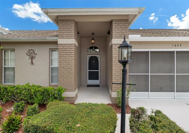 3rd image of 1424 Pinewood Hills Ct, Spring Hill, FL 34606 | MLS# W7888564