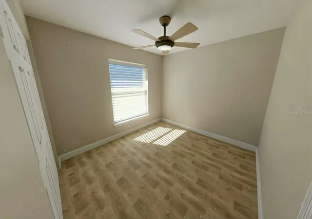 5th image of 50 Bay Dr, Ocklawaha, FL 32179 | MLS# OM730328