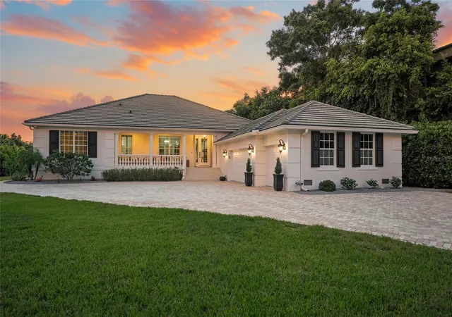 Photo 1 of Single family home for sale at 5178 Oakmont Pl, Sarasota, FL 34242 | MLS# A4702888 | Listing updated on 2026-08-15