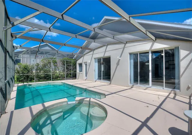 Photo 3 of Single family home for sale at 16616 Palm Spring Dr, Clermont, FL 34714 | MLS# O6433273 | Listing updated on 2026-10-22