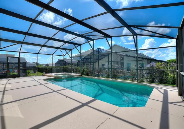 Photo 4 of Single family home for sale at 16616 Palm Spring Dr, Clermont, FL 34714 | MLS# O6433273 | Listing updated on 2026-10-22