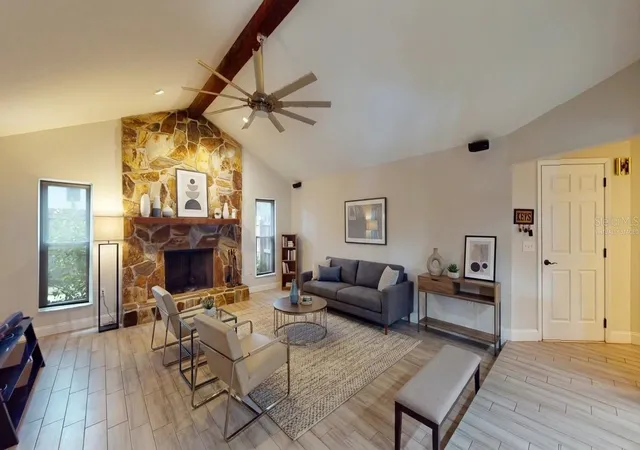 Photo 3 of Sale Pending at 7121 Odoniel Loop W, Lakeland, FL 33809 | MLS# TB8538549 | Listing updated on 2026-10-28