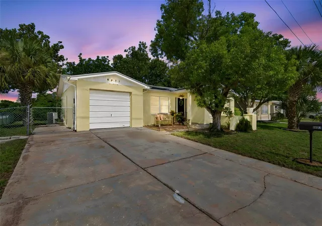 Photo 1 of Single family home for sale at 9631 Marlinton Ln, Port Richey, FL 34668 | MLS# W7888566 | Listing updated on 2026-09-24