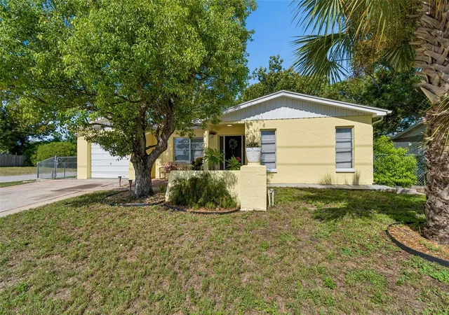Photo 2 of Single family home for sale at 9631 Marlinton Ln, Port Richey, FL 34668 | MLS# W7888566 | Listing updated on 2026-09-24