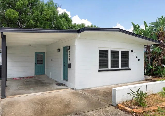Photo 1 of Single family home for sale at 6929 39th Avenue N, Saint Petersburg, FL 33709 | MLS# TB8538555 | Listing updated on 2026-10-17
