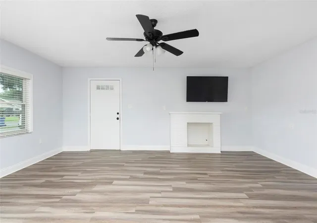 Photo 3 of Single family home for sale at 6929 39th Avenue N, Saint Petersburg, FL 33709 | MLS# TB8538555 | Listing updated on 2026-10-17