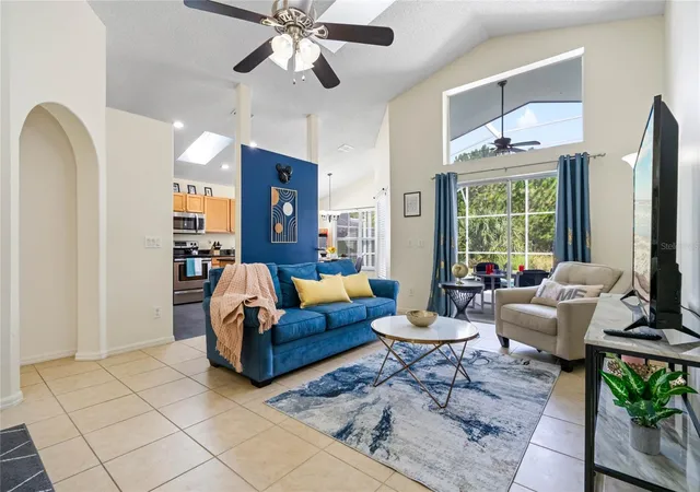 Photo 4 of Single family home for sale at 2631 Autumn Crk Cir, Kissimmee, FL 34747 | MLS# S5155574 | Listing updated on 2026-09-29